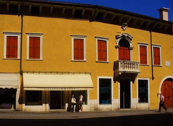 03 - Corso Italia.JPG